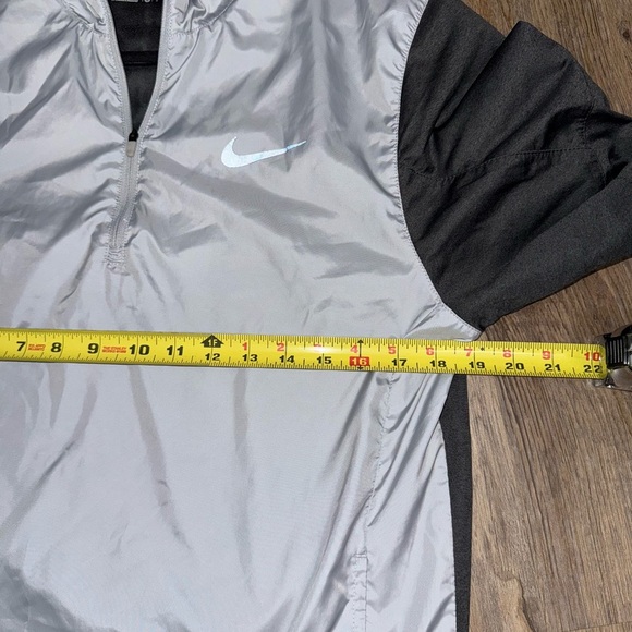 Nike Golf 1/2 Zip Shield Pullover Jacket - Picture 15 of 16